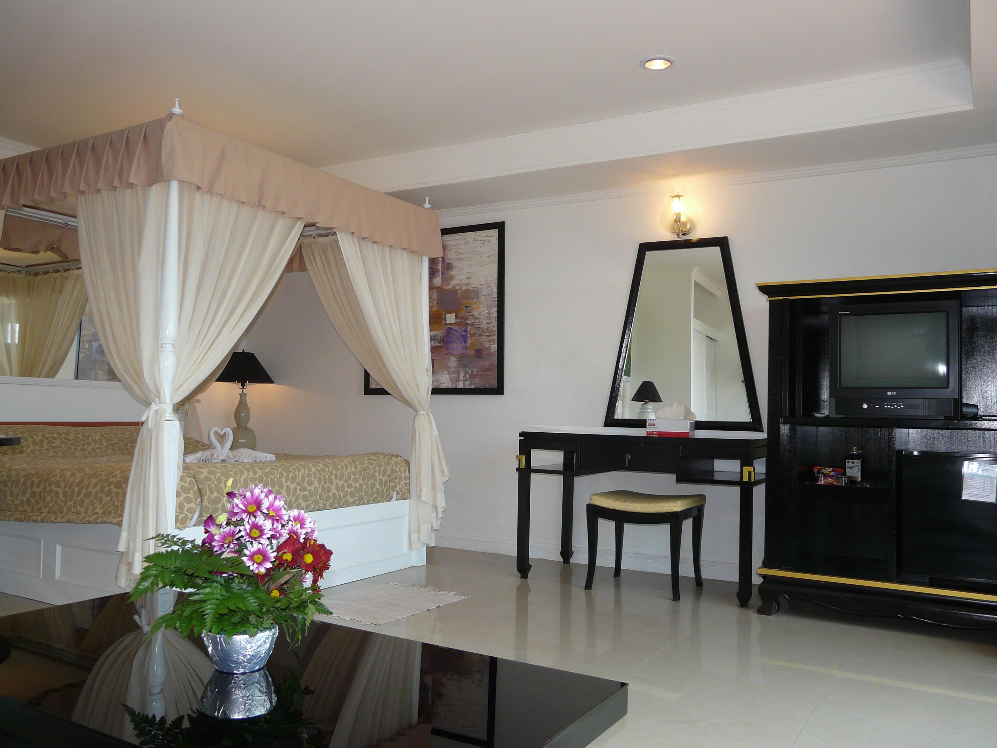 The Orchid Hotel Kalim Bay Patong Exterior photo